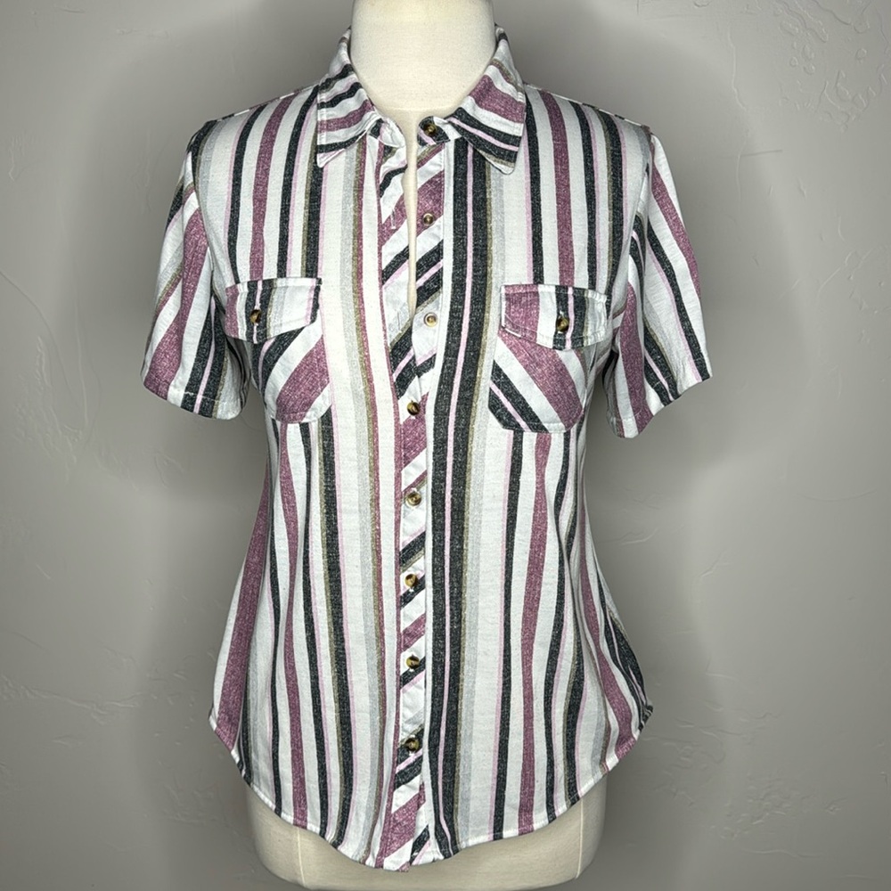 Eden & Olivia  Striped short sleeve top  Size Medium
